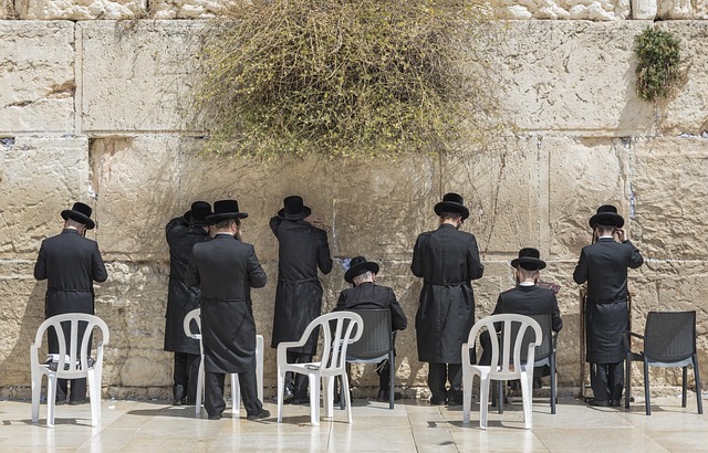 Jewish Orthodox Neighborhood Tour
